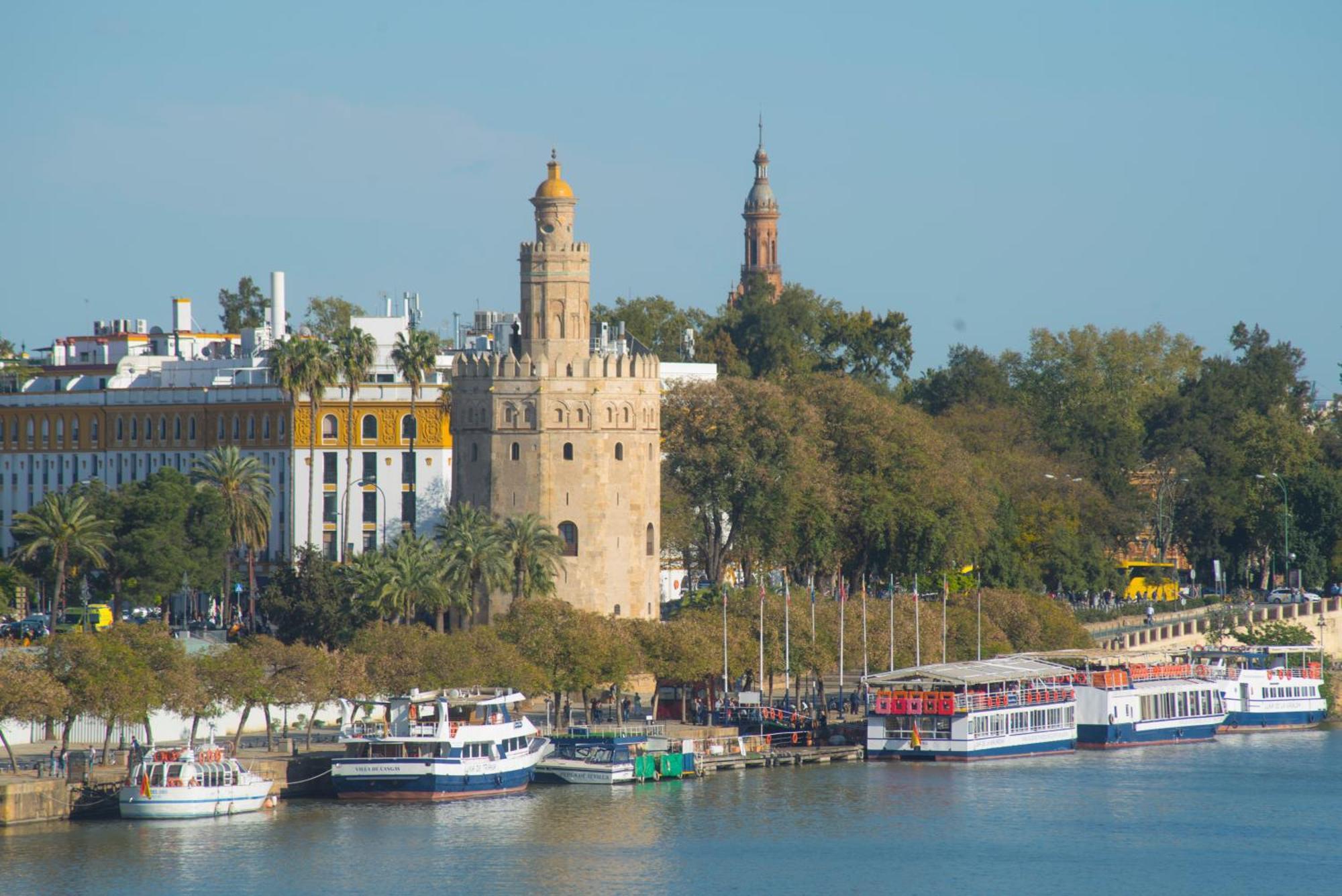 Apartamentos Luxury Puente De Triana 塞维利亚 外观 照片