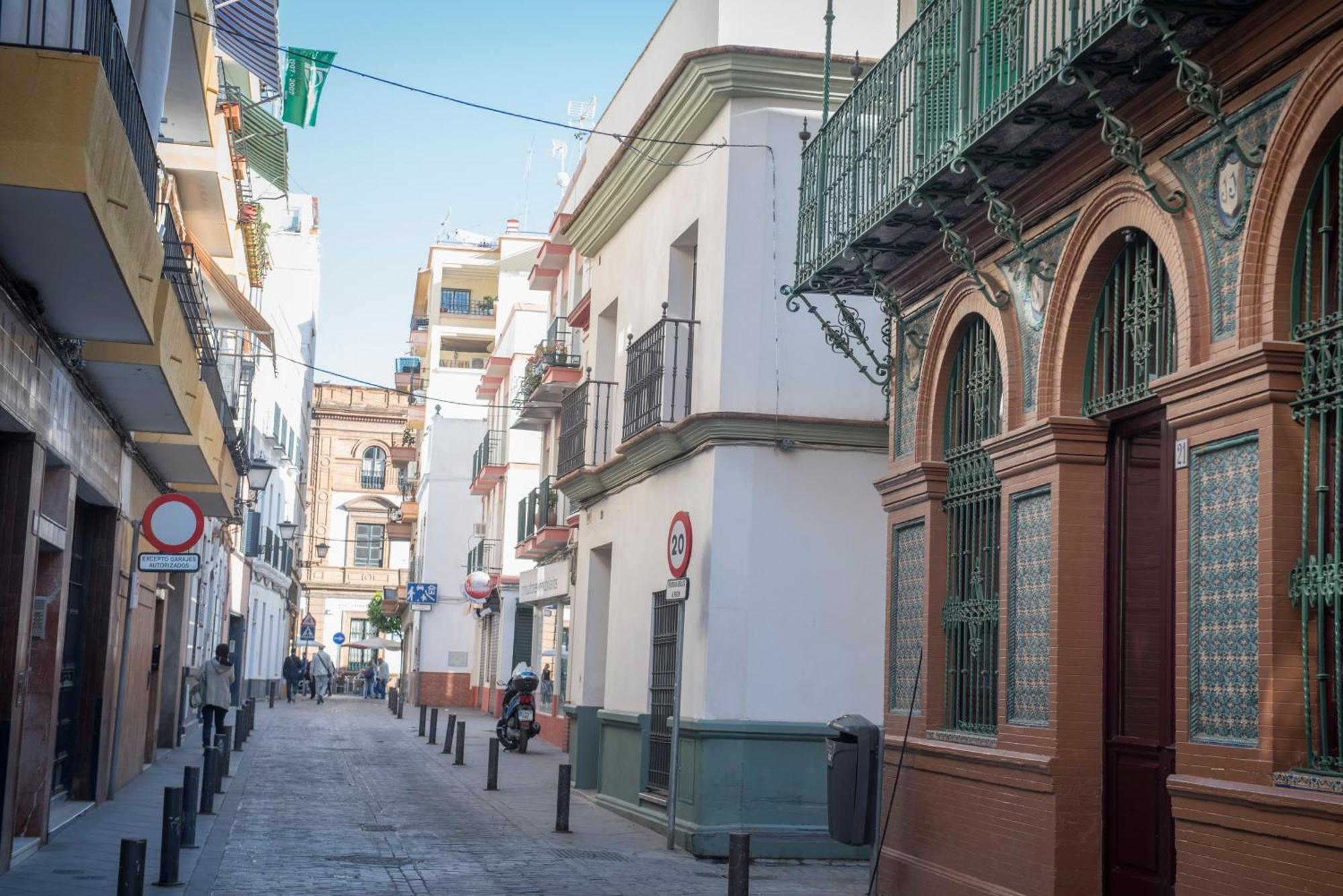 Apartamentos Luxury Puente De Triana 塞维利亚 外观 照片