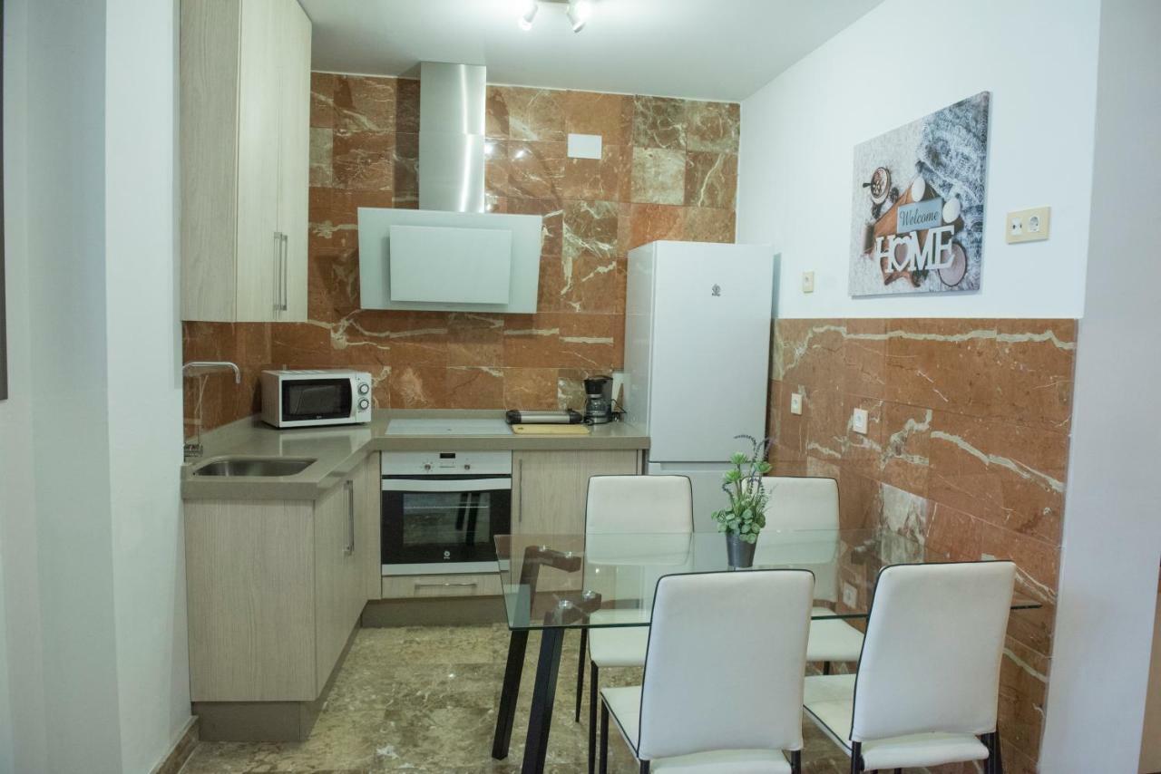 Apartamentos Luxury Puente De Triana 塞维利亚 外观 照片