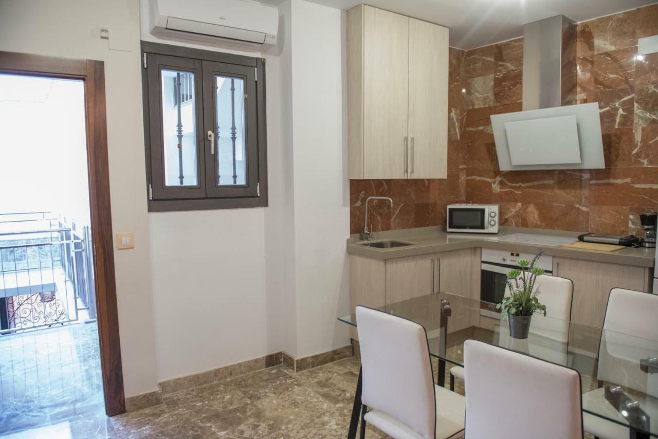 Apartamentos Luxury Puente De Triana 塞维利亚 外观 照片