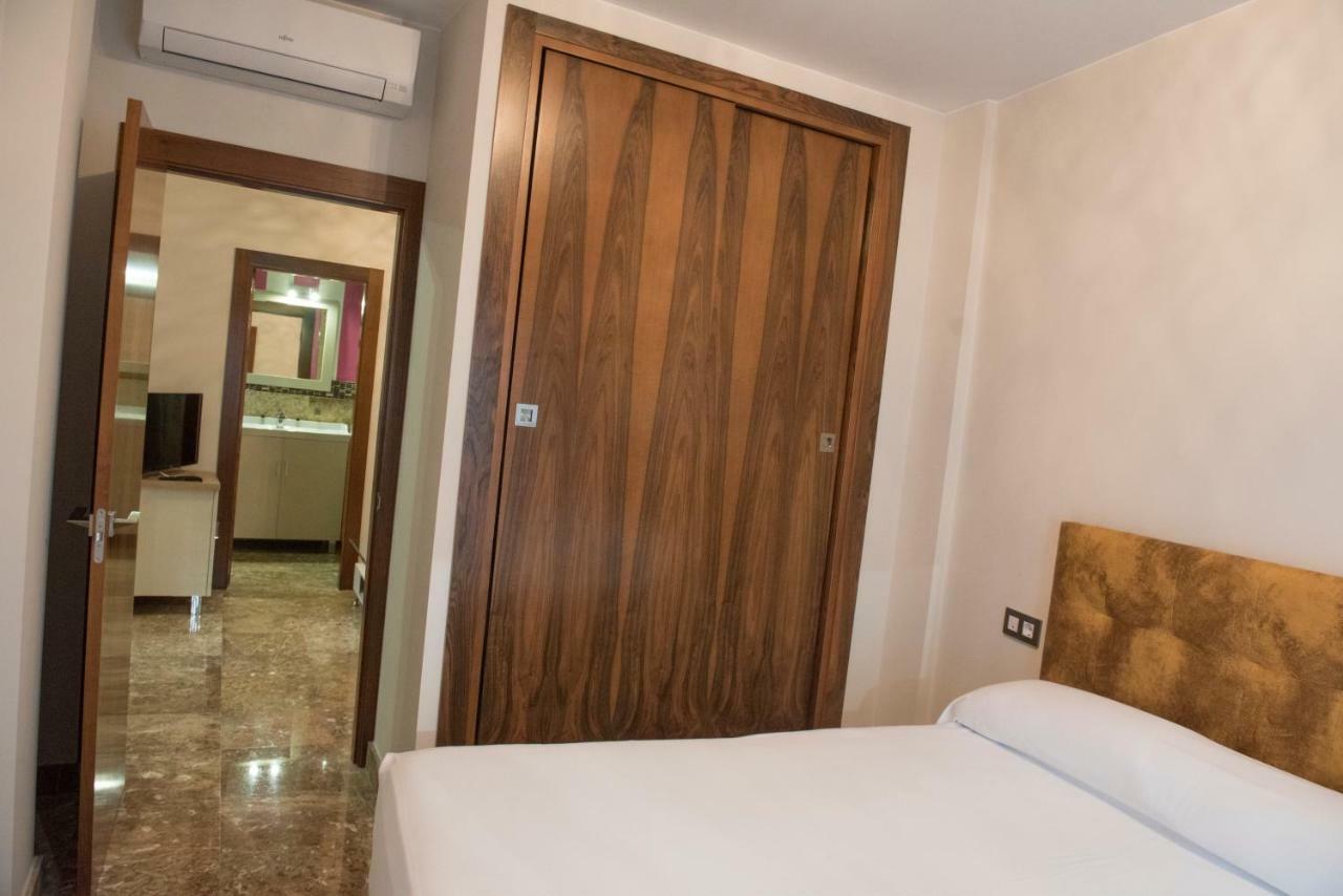 Apartamentos Luxury Puente De Triana 塞维利亚 外观 照片
